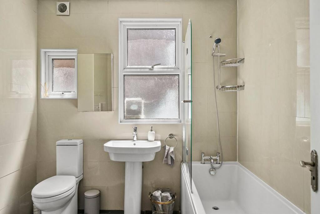 Apartament Bright 2 Bed Perfect Hub Londra