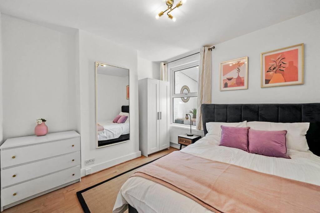 Bright 2 Bed Perfect Hub Apartament *