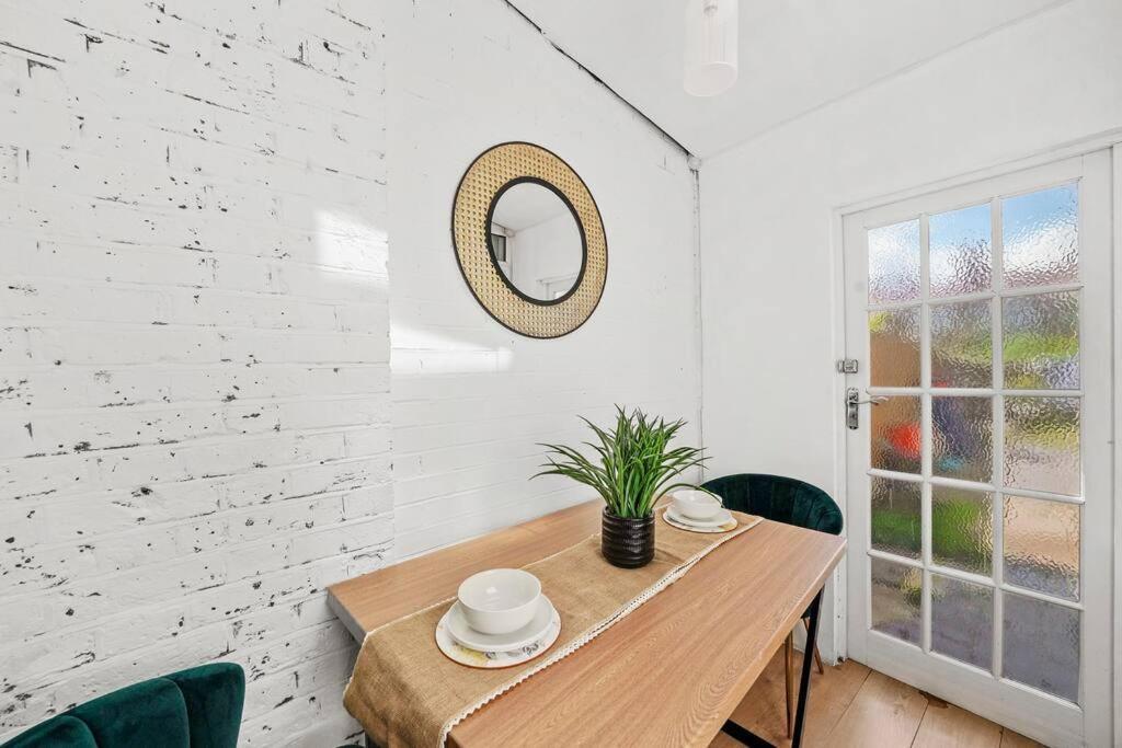 Apartament Bright 2 Bed Perfect Hub Londra